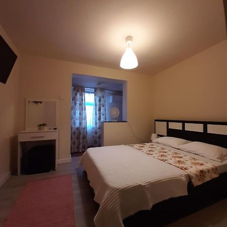 Casa Flamingo Hotell Craiova Exteriör bild