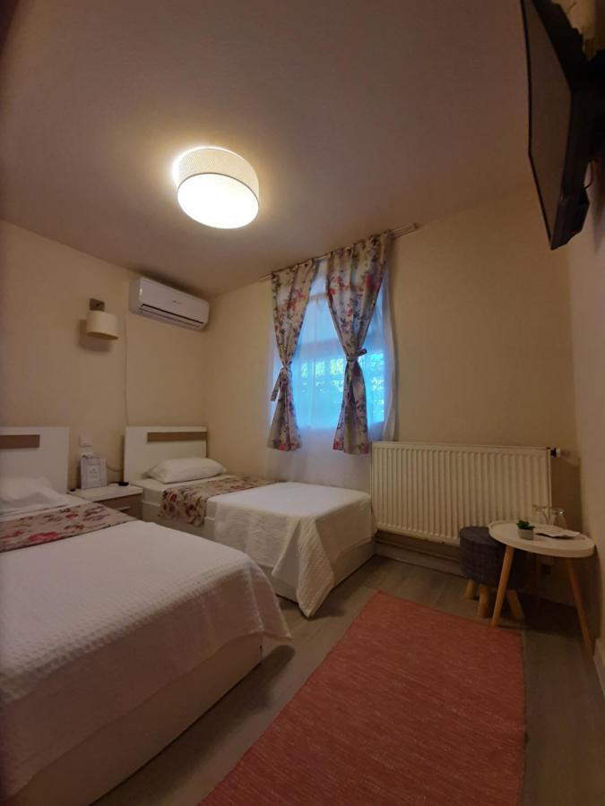 Casa Flamingo Hotell Craiova Exteriör bild